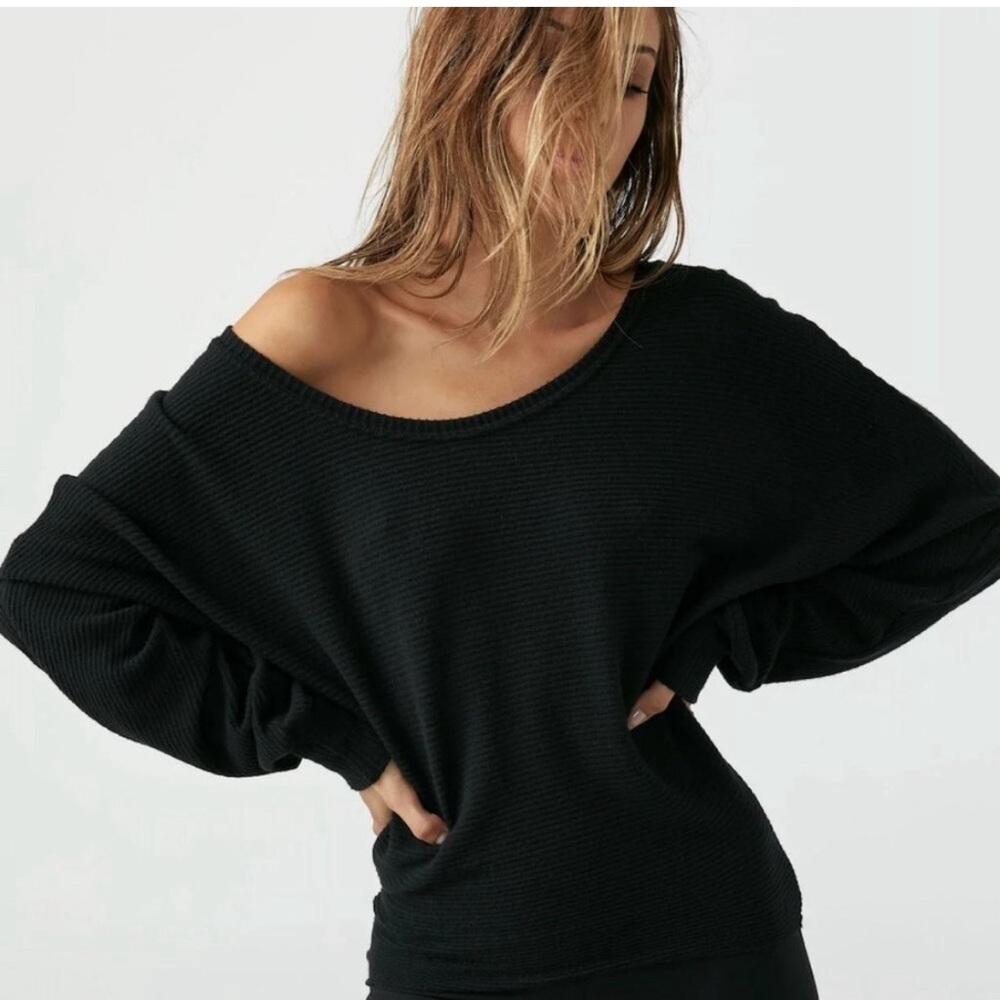 Joah Brown Slouchy Dolman long sleeve. super soft. size small. good condition.